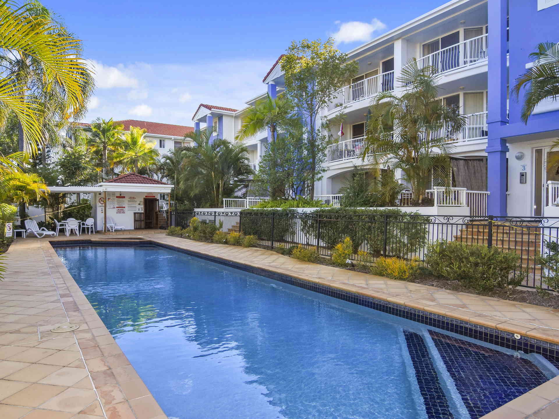 Real Estate | Gold Coast | Chevron Realty | 002 Open2view Id523271 49 7 17 Purli Street Chevron Island