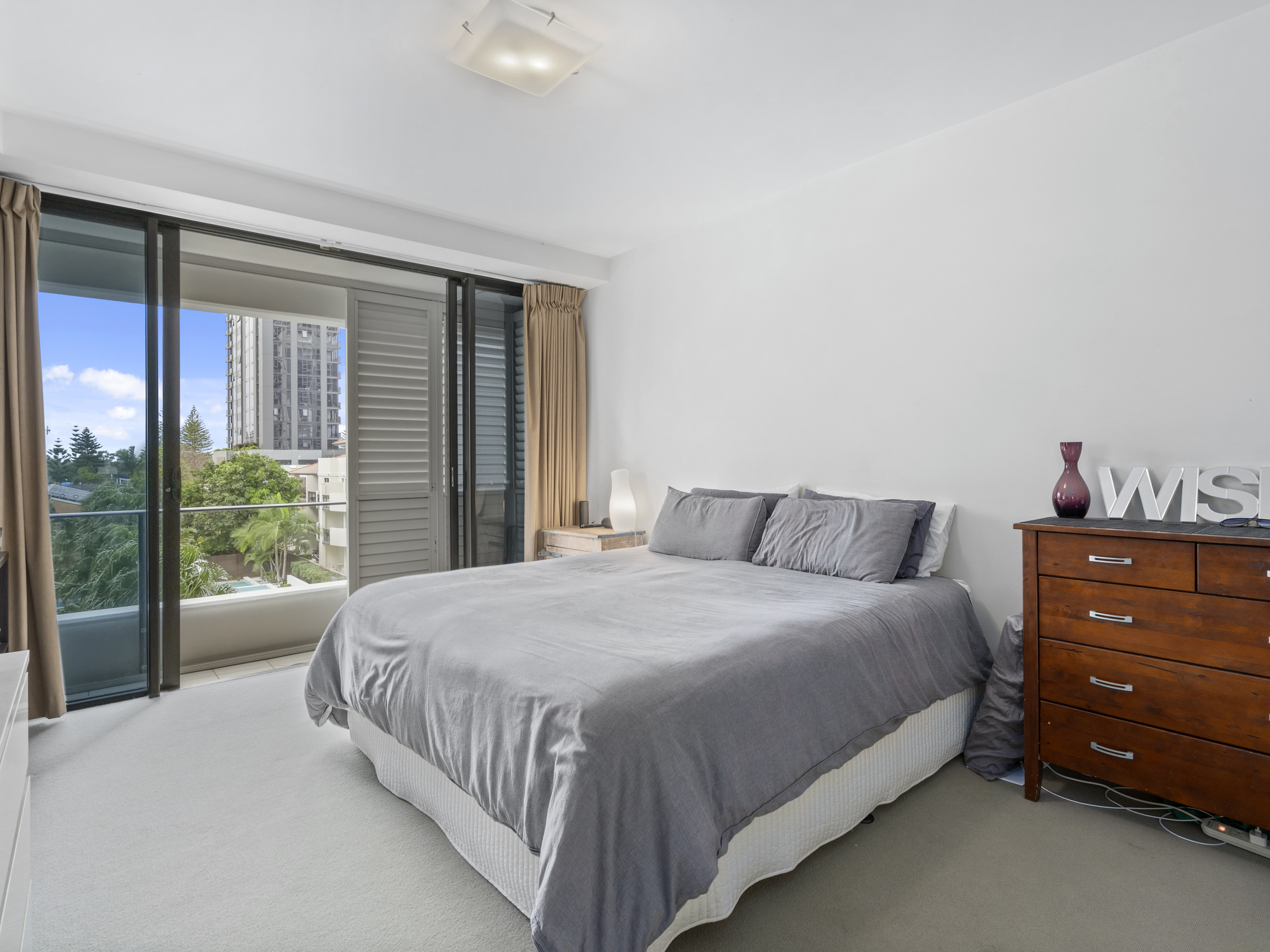 Real Estate | Gold Coast | Chevron Realty | 005 Open2view Id685729 301 14 George Avenue