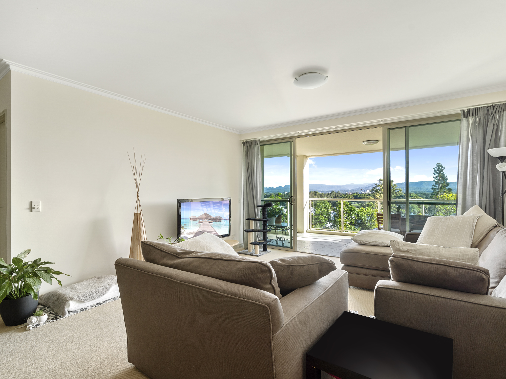 Real Estate | Gold Coast | Chevron Realty | 016 Open2view Id687061 4167 Ross Street