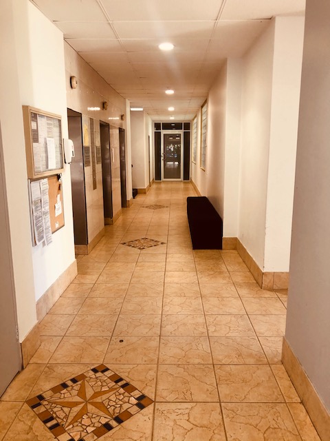 Real Estate | Gold Coast | Chevron Realty | Foyer Lifts