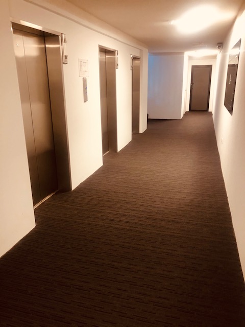 Real Estate | Gold Coast | Chevron Realty | Lifts