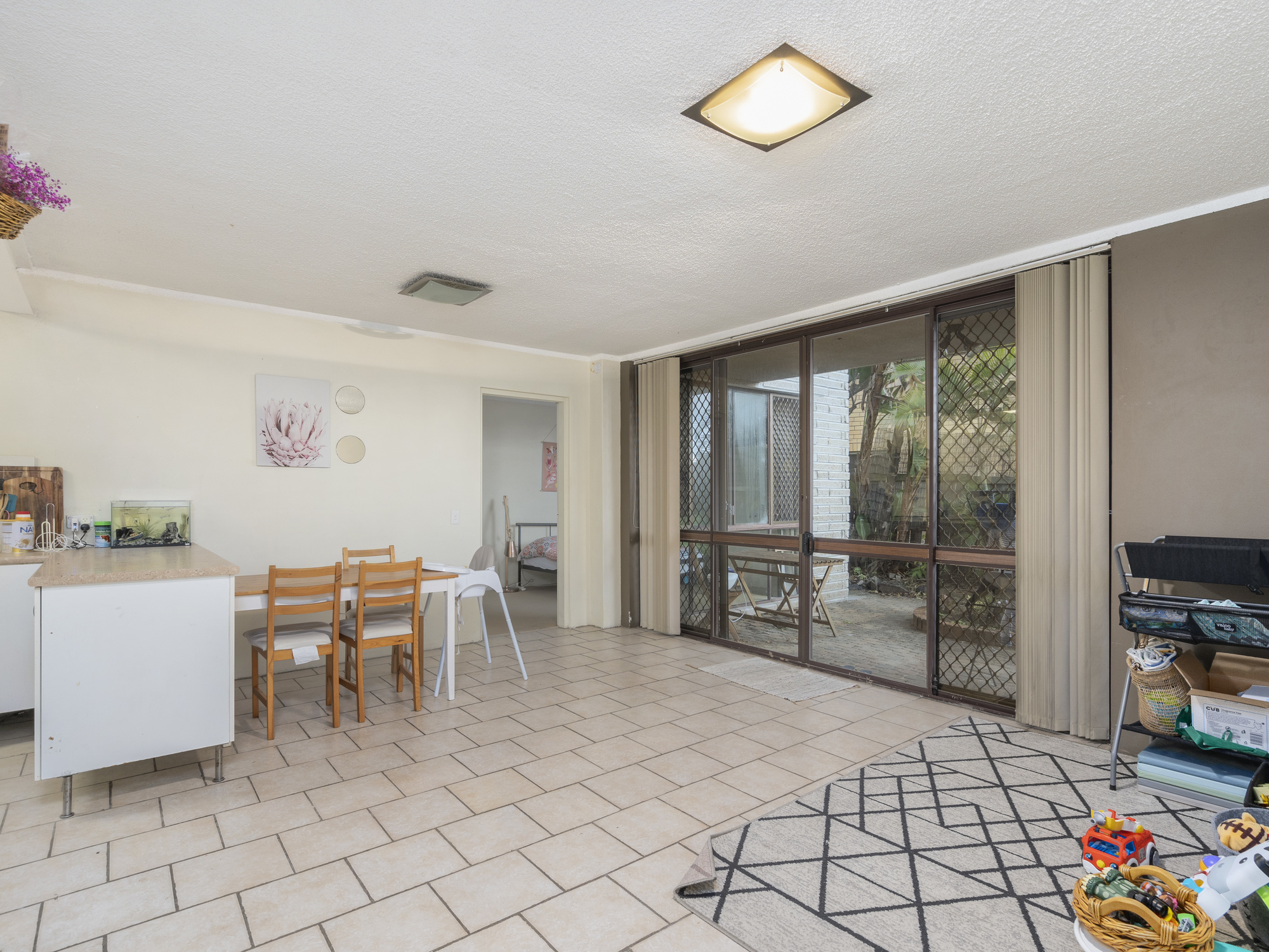 Real Estate | Gold Coast | Chevron Realty | 003 Open2view Id698602 2 33 Darrambal Street