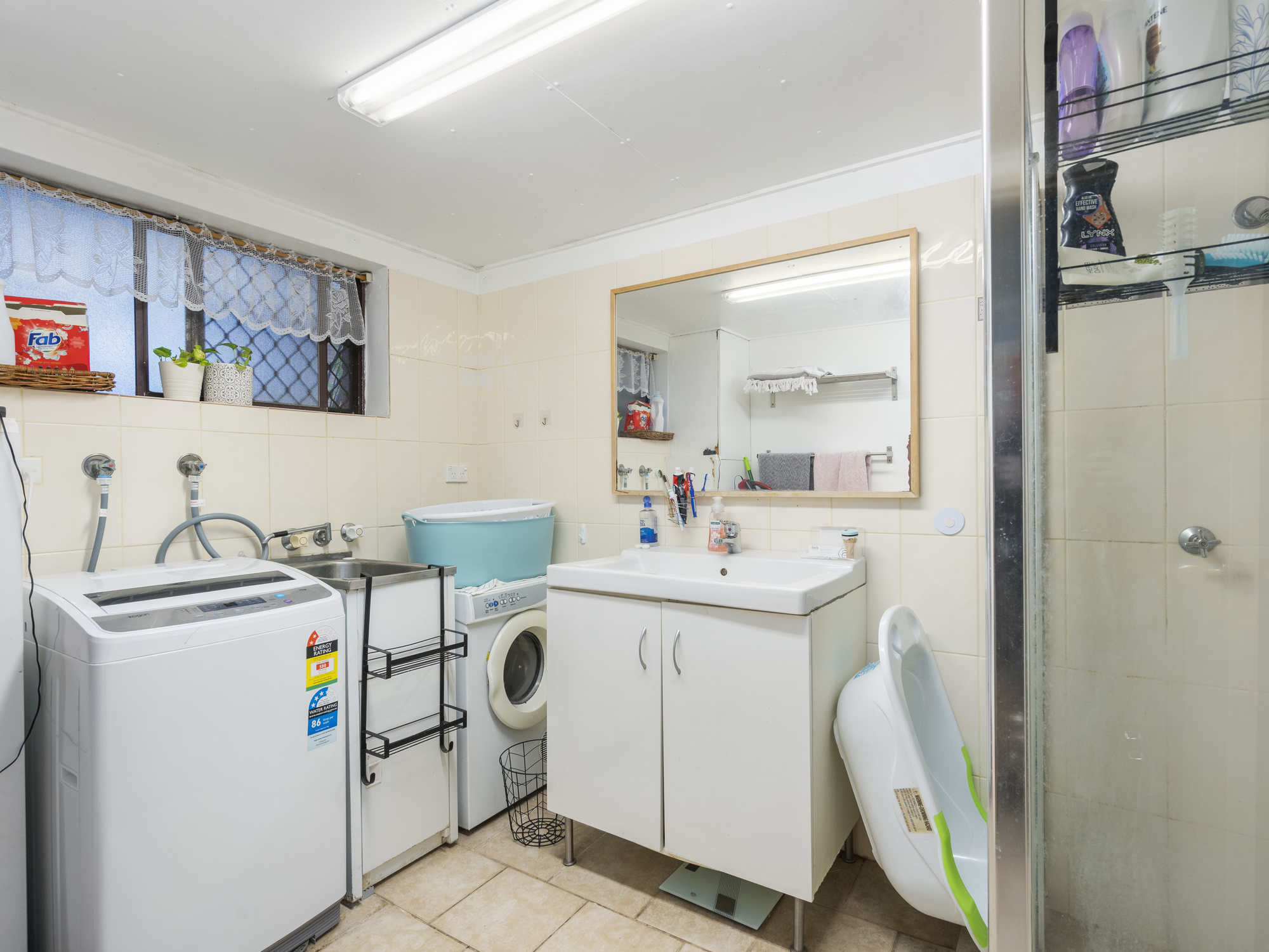 Real Estate | Gold Coast | Chevron Realty | 009 Open2view Id698602 2 33 Darrambal Street