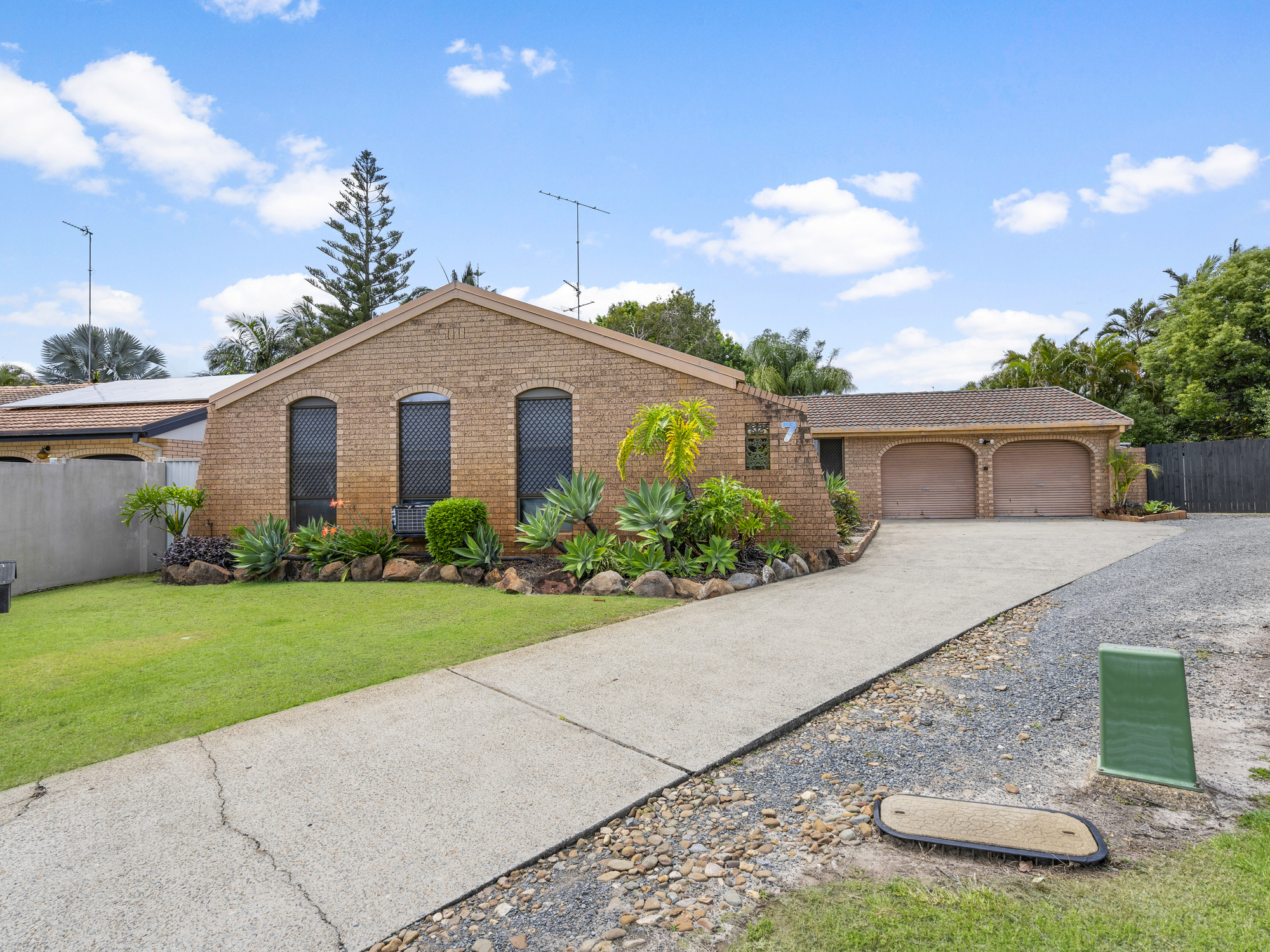 Real Estate | Gold Coast | Chevron Realty | 013 Open2view Id723989 7 Ballandra Close